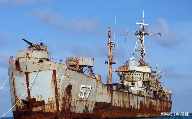 Kaiyun：菲軍方承認(rèn)了：在中國眼皮底下的“坐灘”軍艦船員們正在做戰(zhàn)備(圖2)